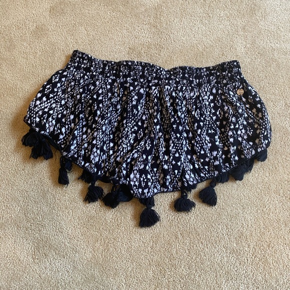 Rip Curl Flowy Shorts - Picture 2 of 4